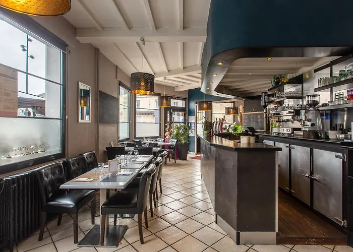 L'abbatiale Hotel 2*