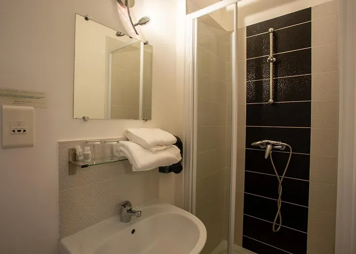 Hotel L'abbatiale 2*